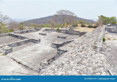 Xochicalco Ruïnes: Een mysterieuze Maya-stad vol geheimen en spectaculaire architectuur!